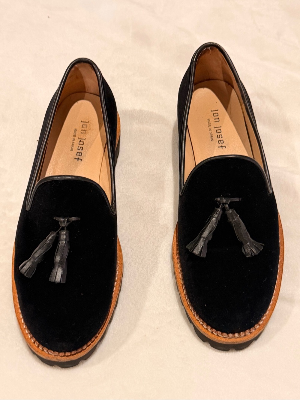 Jon Josef Black Suede Tassel Lug Sole Loafers Made in Spain Size EU 40 US 9.5